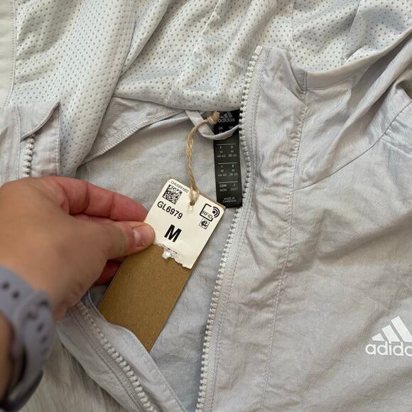 NWT Adidas "Dress Jacket" in silver - Picture 6 of 7